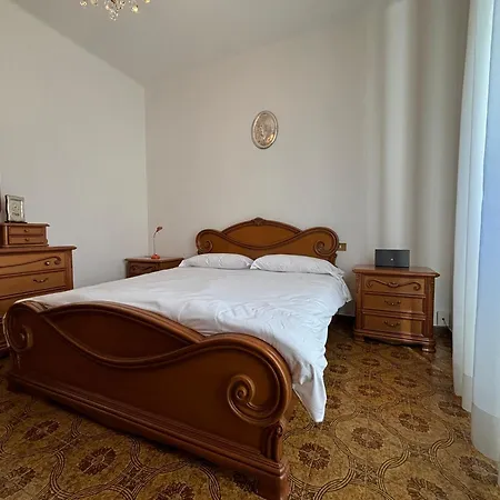 Appartement At Few Steps From The - Larihome A16 *