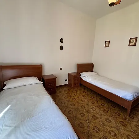 Appartement At Few Steps From The - Larihome A16 *