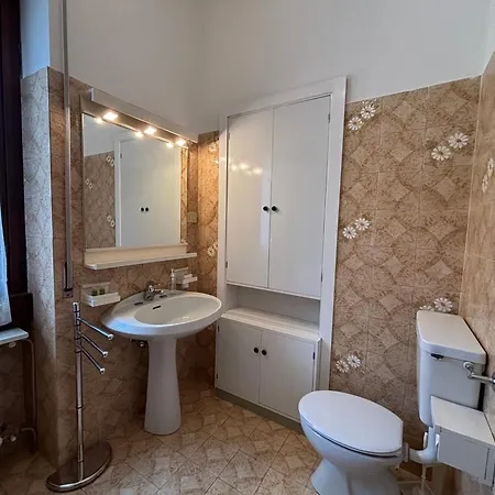 Appartement At Few Steps From The - Larihome A16